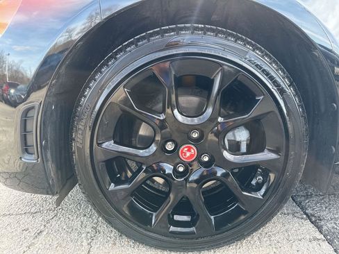 Used 2018 FIAT 124 Spider Abarth w/ Navigation & Sound Group image 17