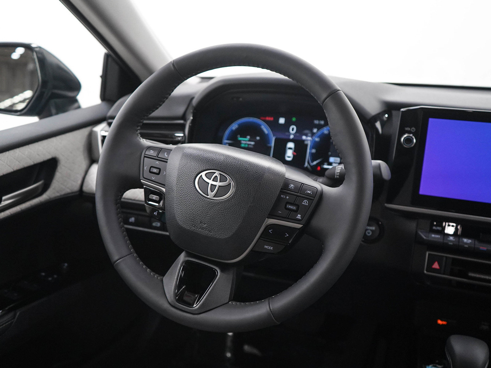 Used 2026 Toyota Camry XLE FWD image 14