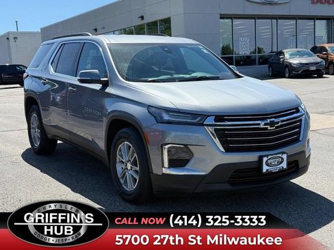 Used 2023 Chevrolet Traverse LT w/ LPO, Floor Liner Package AWD/4WD image 1