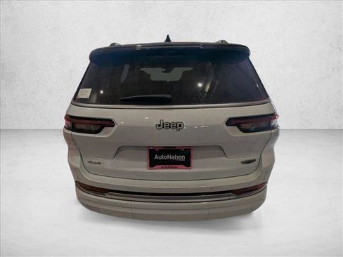 New 2026 Jeep Grand Cherokee L Summit image 6