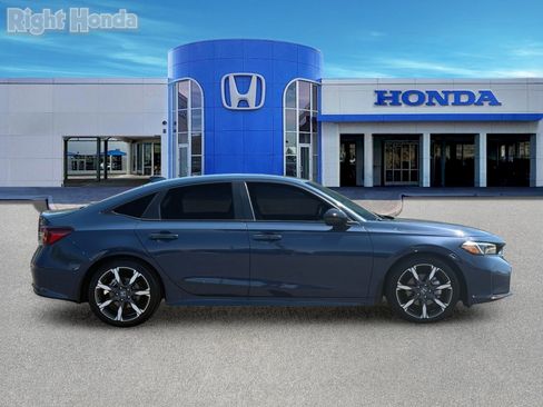 Certified 2025 Honda Civic Sport Touring image 9