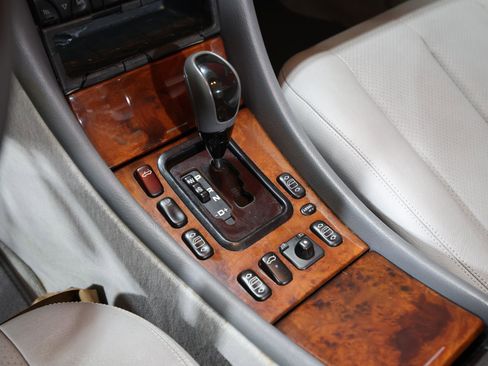 Used 2003 Mercedes-Benz CLK 320 Cabriolet image 23