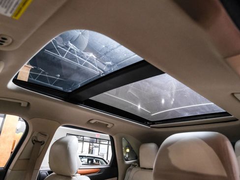 Used 2015 Lincoln MKC AWD w/ Equipment Group 102A Reserve image 5