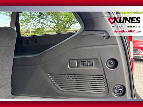 New 2026 GMC Yukon XL Elevation AWD/4WD image 33
