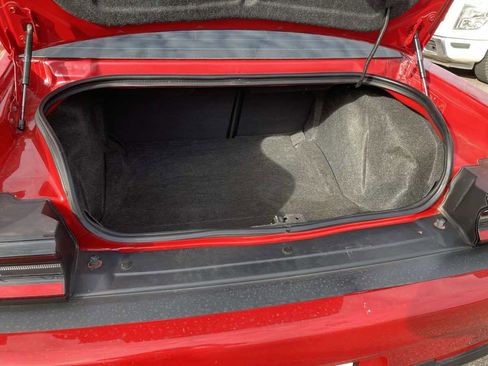 Used 2017 Dodge Challenger SXT w/ Blacktop Package image 4