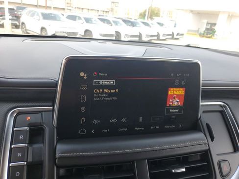 Used 2022 GMC Yukon SLT image 13