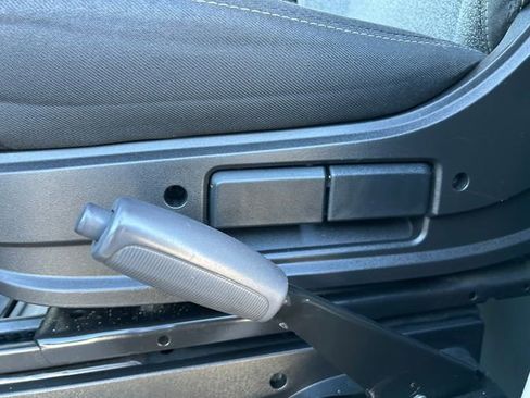 Used 2015 RAM ProMaster 2500 w/ Premium Appearance Group image 17