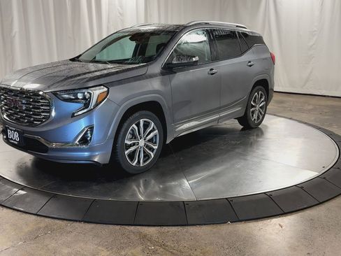 Used 2018 GMC Terrain Denali w/ Advanced Safety Package image 6