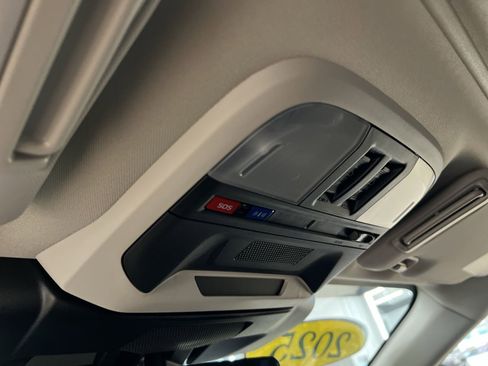 Used 2025 Subaru Crosstrek 2.5i Limited w/ Crosstrek Mirror Package image 33