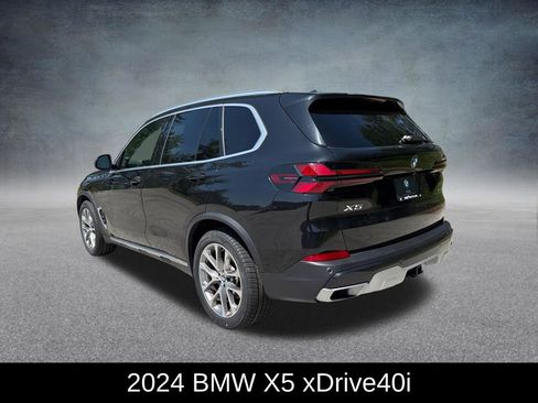 Used 2024 BMW X5 xDrive40i w/ Premium Package AWD/4WD image 3