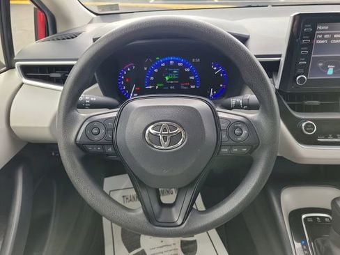 Used 2020 Toyota Corolla LE image 9