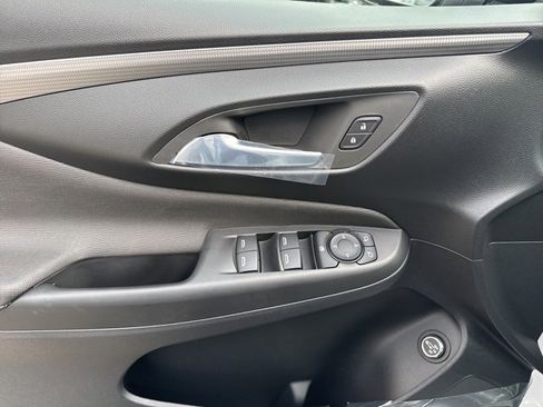 New 2026 Buick Envista Avenir image 10