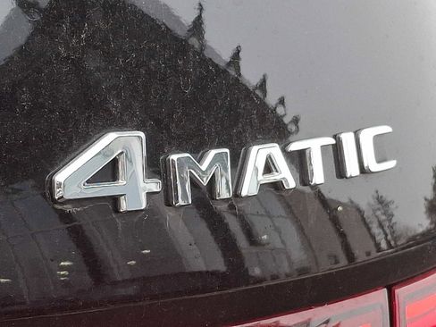 Used 2026 Mercedes-Benz GLB 250 4MATIC image 28