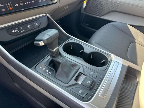 New 2026 Kia Carnival FWD image 28