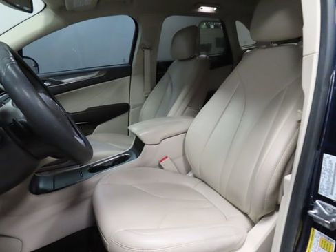 Used 2017 Lincoln MKC Premiere FWD image 19