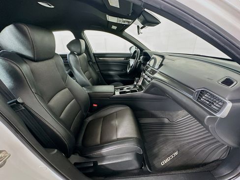 Used 2019 Honda Accord Sport image 28