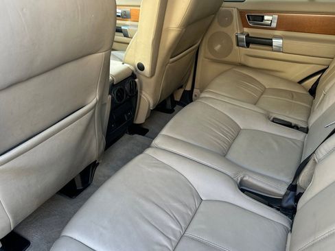 Used 2010 Land Rover LR4 HSE LUX image 4