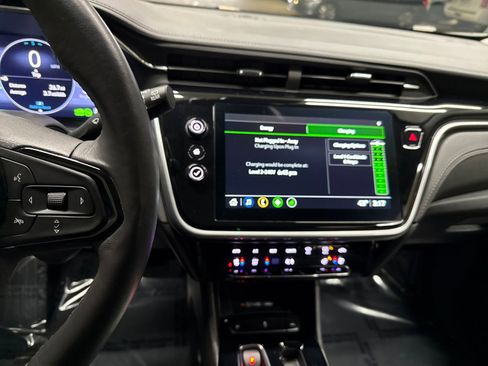 Used 2023 Chevrolet Bolt EUV LT w/ Convenience Package image 20