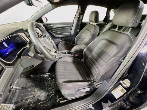 Used 2024 Volkswagen Jetta Sport FWD image 20