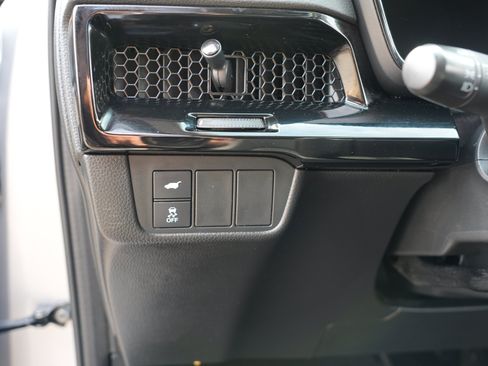 Used 2024 Honda CR-V EX-L image 17