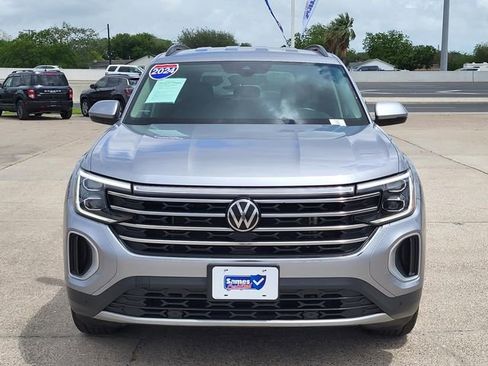 Used 2024 Volkswagen Atlas SE AWD/4WD image 22