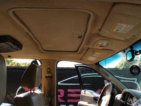 Used 2005 Ford F150 Lariat image 14