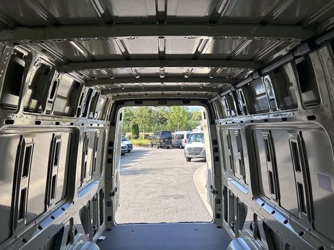 New 2026 Mercedes-Benz Sprinter 2500 image 14