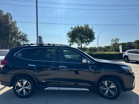 Used 2019 Subaru Forester Touring w/ Popular Package #3 AWD/4WD image 2