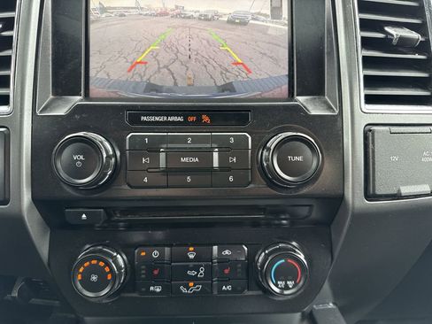 Used 2015 Ford F150 XLT w/ Equipment Group 302A Luxury image 22