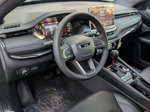 New 2026 Jeep Compass Limited image 13