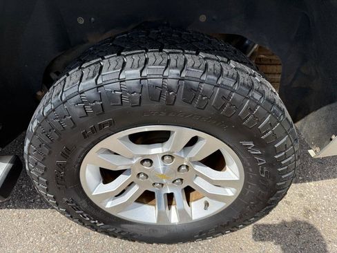 Used 2016 Chevrolet Tahoe LT w/ Off-Road Package AWD/4WD image 7