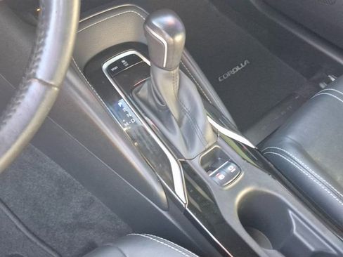 Used 2019 Toyota Corolla XSE image 12