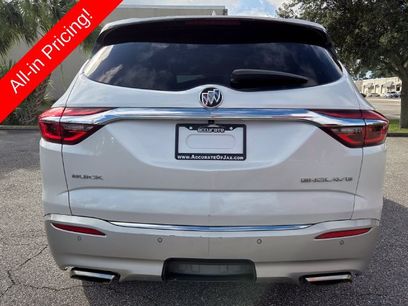 Used 2018 Buick Enclave Essence
