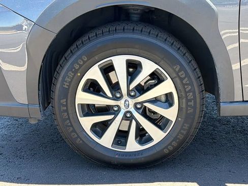 Used 2023 Subaru Outback Premium AWD/4WD image 9