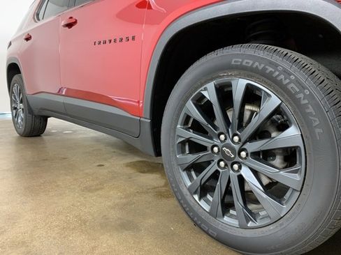 Used 2023 Chevrolet Traverse RS image 41