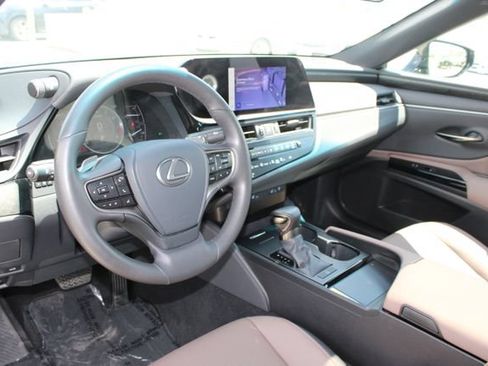 Certified 2025 Lexus ES 350 w/ Premium Package FWD image 12