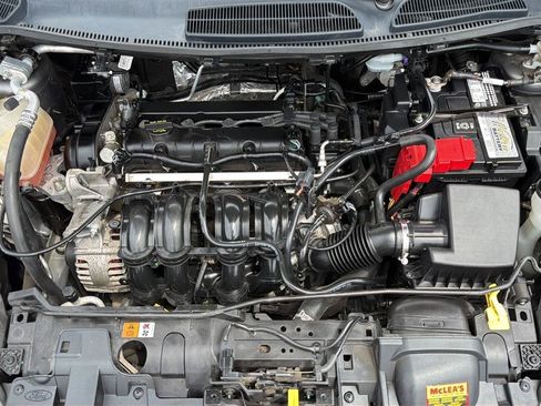 Used 2014 Ford Fiesta SE w/ Equipment Group 201A FWD image 27