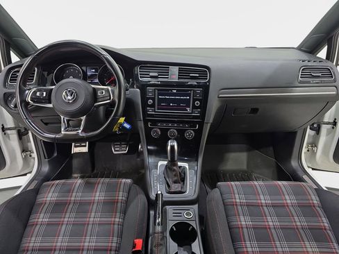 Used 2020 Volkswagen GTI S image 10