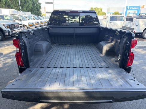 Used 2022 Chevrolet Silverado 1500 LT Trail Boss w/ LT Trail Boss Premium Package AWD/4WD image 31