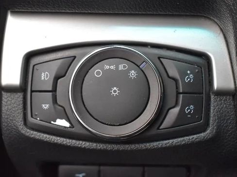 Used 2017 Ford Explorer XLT w/ Equipment Group 202A image 22