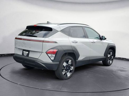 Used 2025 Hyundai Kona SEL AWD/4WD image 3
