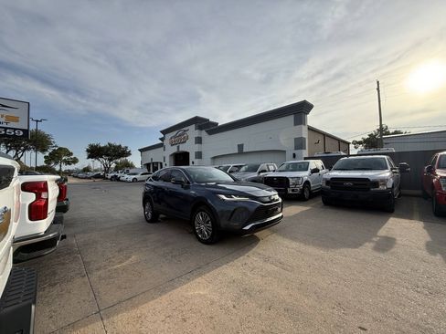Used 2021 Toyota Venza Limited w/ Advanced Technology Package AWD/4WD image 47