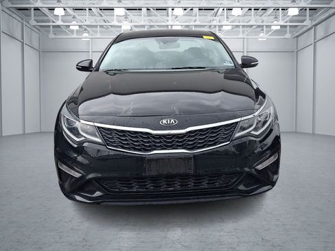 Used 2020 Kia Optima LX FWD image 2