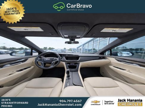 Used 2019 Cadillac XT5 FWD image 13