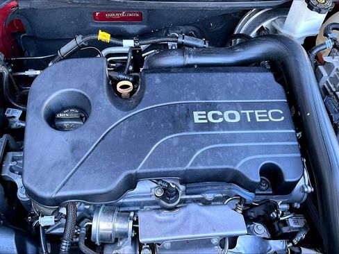 Used 2020 GMC Terrain SLE w/ Driver Convenience Package image 32