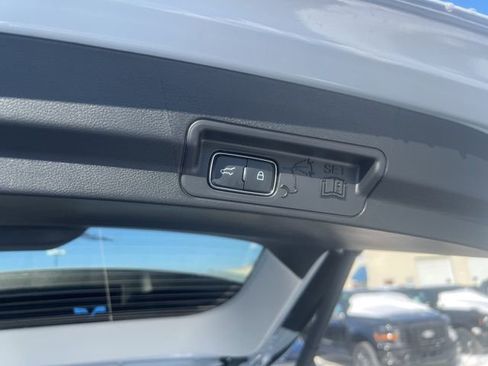 New 2026 Ford Explorer Active image 8