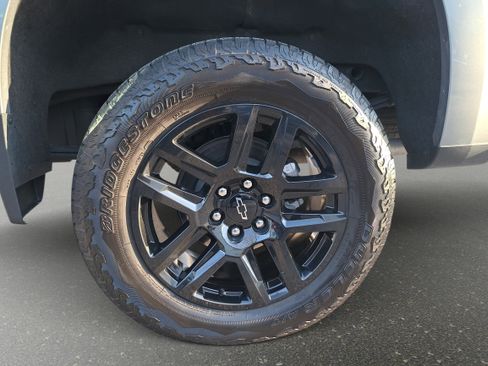 Used 2025 Chevrolet Silverado 1500 LT Trail Boss w/ Convenience Package II image 31