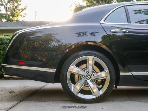 Used 2016 Bentley Mulsanne Speed RWD image 10