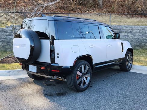 New 2026 Land Rover Defender 110 X AWD/4WD image 2
