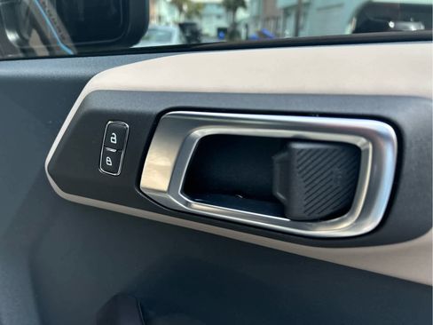 Used 2024 Ford Bronco Wildtrak image 26